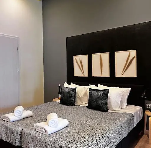 Modern Lux Apartment Downtown