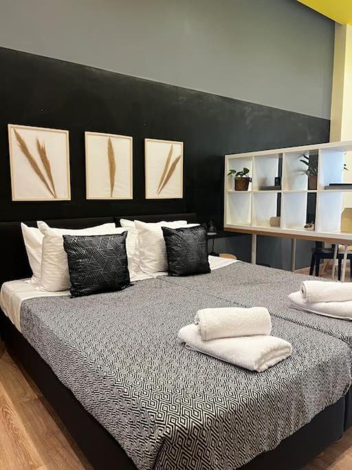 Modern Lux Downtown Apartament *