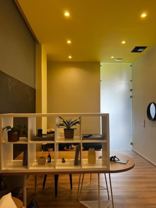 Modern Lux Downtown Apartament *